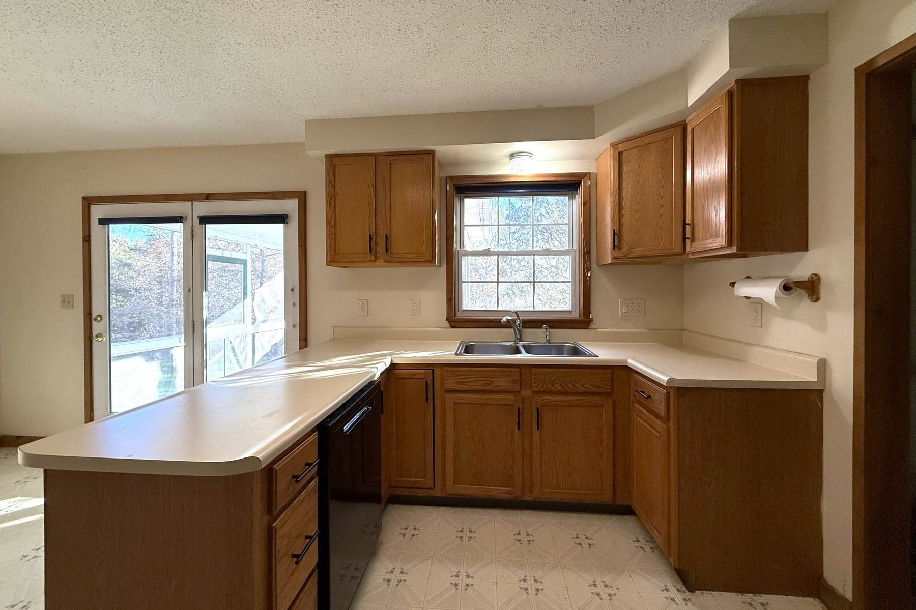 8 Cessna Place Rutland, VT 05701 - Photo 11 of 23