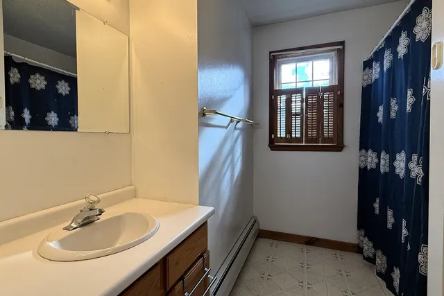 $319,900 | 8 Cessna Place, Rutland, VT 05701