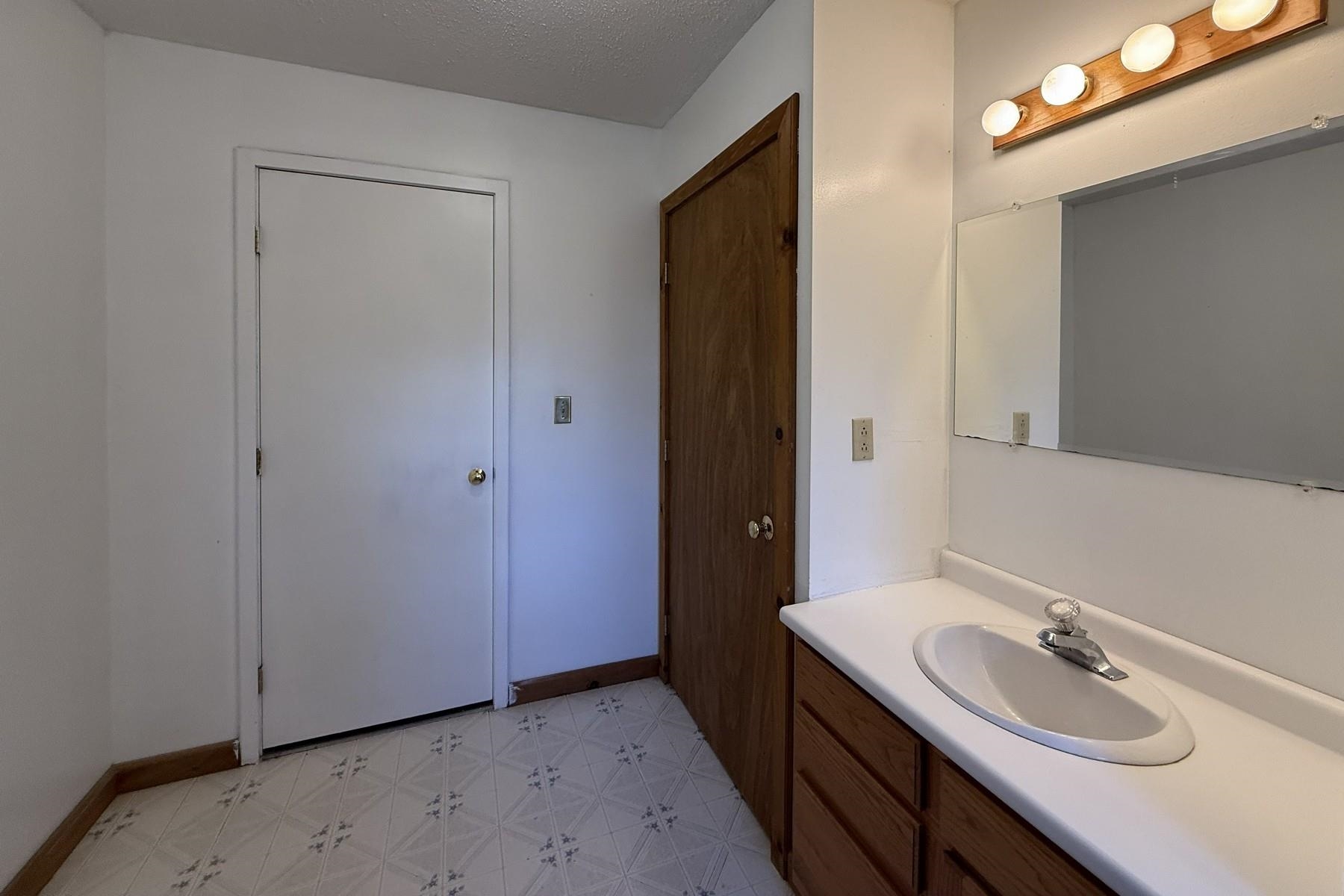 8 Cessna Place Rutland, VT 05701 - Photo 21 of 23