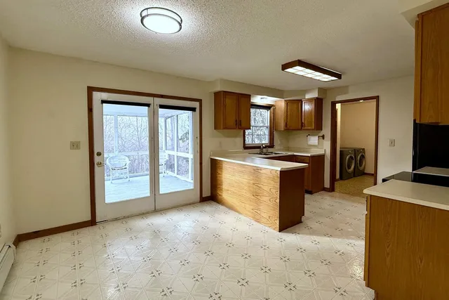 $319,900 | 8 Cessna Place, Rutland, VT 05701