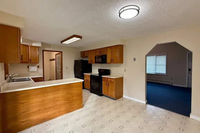 $319,900 | 8 Cessna Place, Rutland, VT 05701