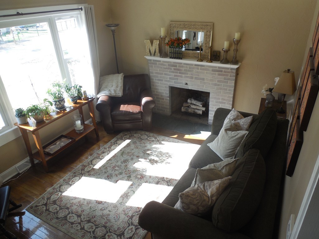 19 Rolling Ridge Road Franklin, MA 02038 - Photo 8 of 28 Gallery Image 8
