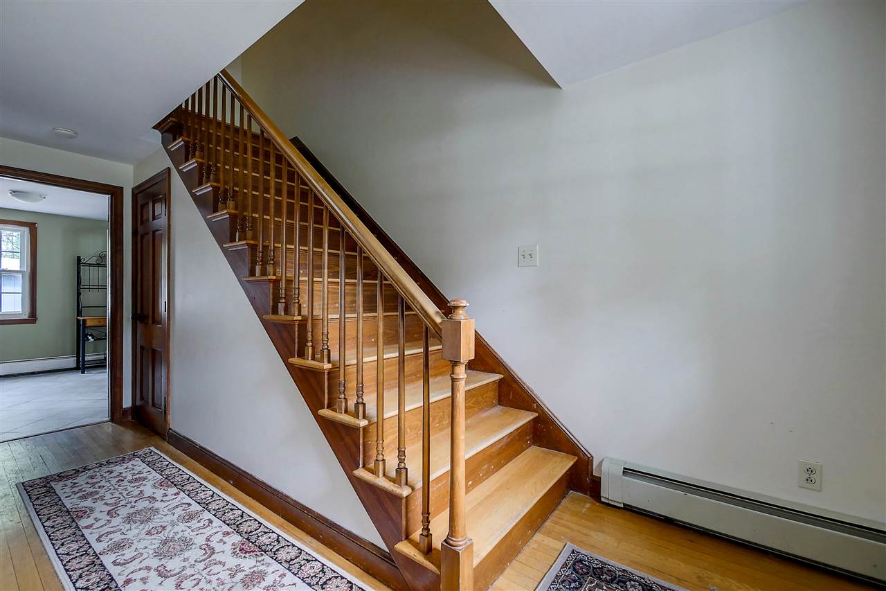 120 Lille Road Nashua, NH 03062 - Photo 6 of 40