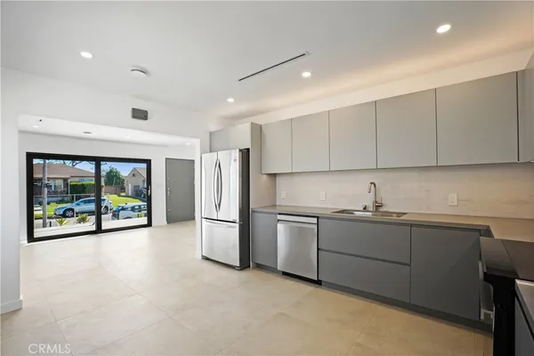 $4,800 | 5539 Graywood Avenue, Lakewood, CA 90712