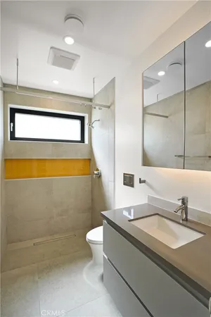 $4,800 | 5539 Graywood Avenue, Lakewood, CA 90712