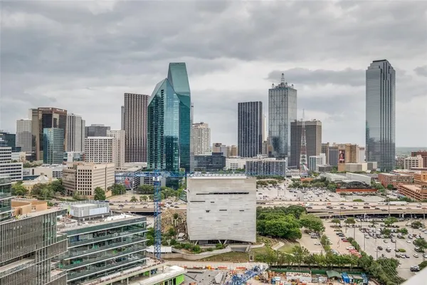 $4,500 | 2430 Victory Park Lane, Unit 2206, Dallas, TX 75219