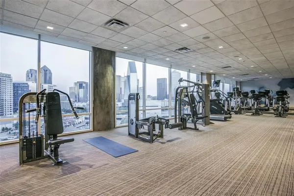 $4,500 | 2430 Victory Park Lane, Unit 2206, Dallas, TX 75219