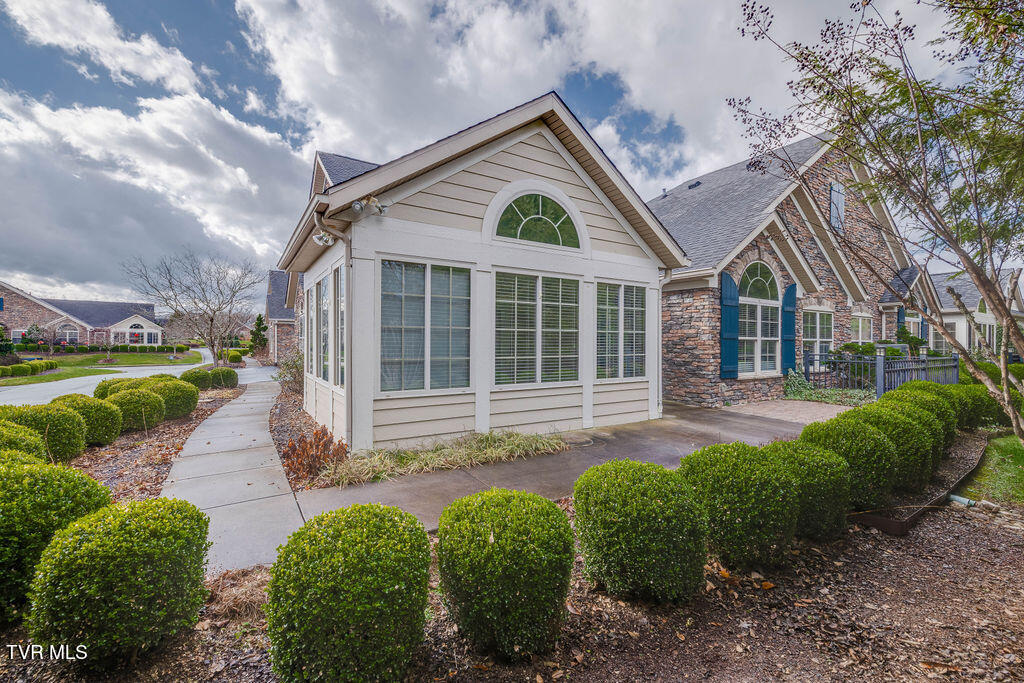 1682 Hatterdale Farm Road Blountville, TN 37617 - Photo 1 of 48 001