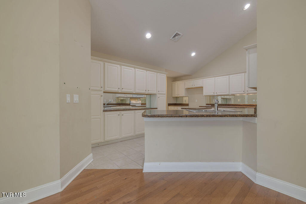 1682 Hatterdale Farm Road Blountville, TN 37617 - Photo 18 of 48 018