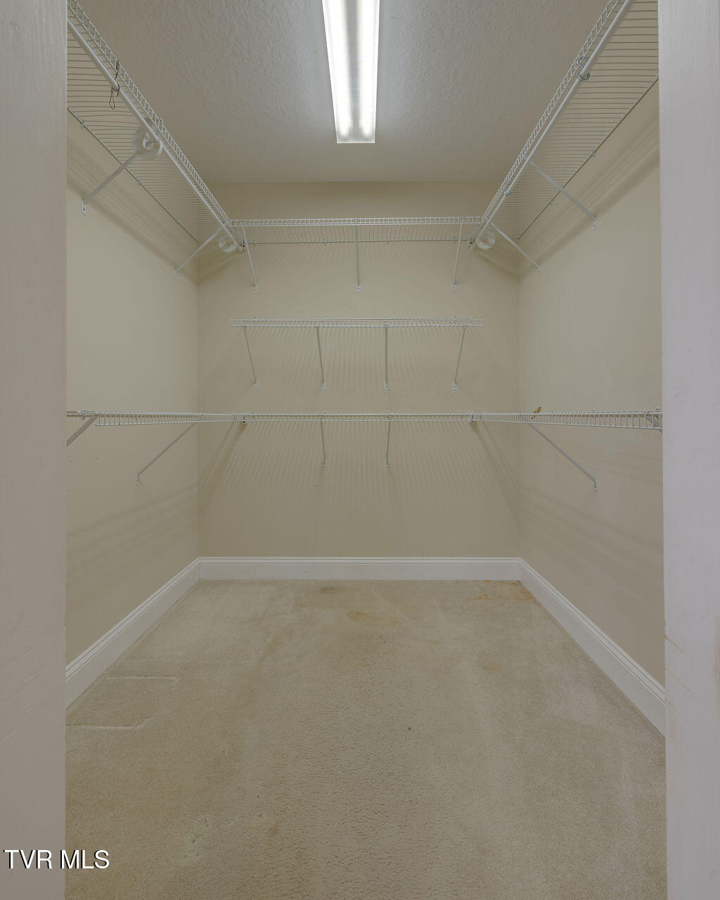 1682 Hatterdale Farm Road Blountville, TN 37617 - Photo 34 of 48 034