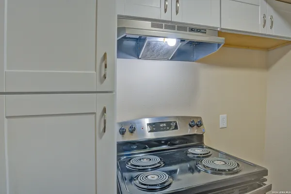 $124,900 | 8702 Village Drive, Unit 814, San Antonio, TX 78217