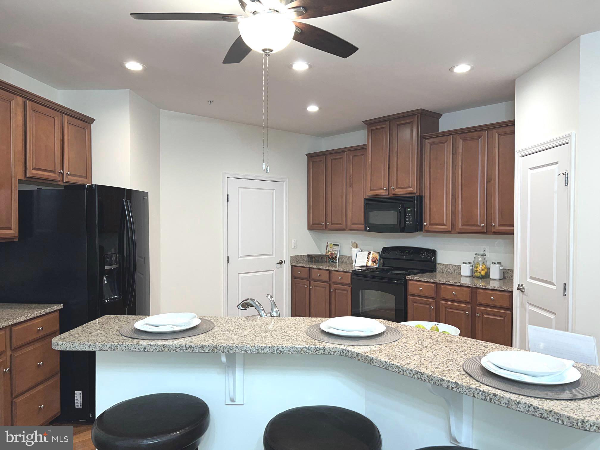 331 Tufton Circle Fallston, MD 21047 - Photo 8 of 52 Breakfast bar