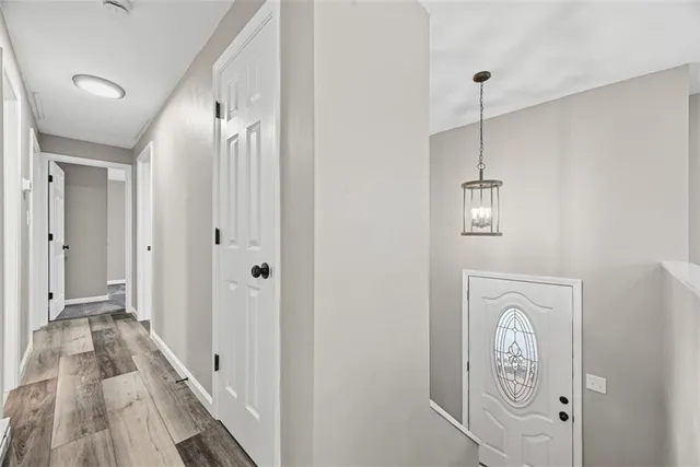 $379,000 | 86 Washington Avenue, Hickory, PA 15340