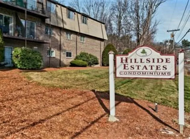 $2,000 | 13 Silvestri Circle, Unit 23, Derry, NH 03038