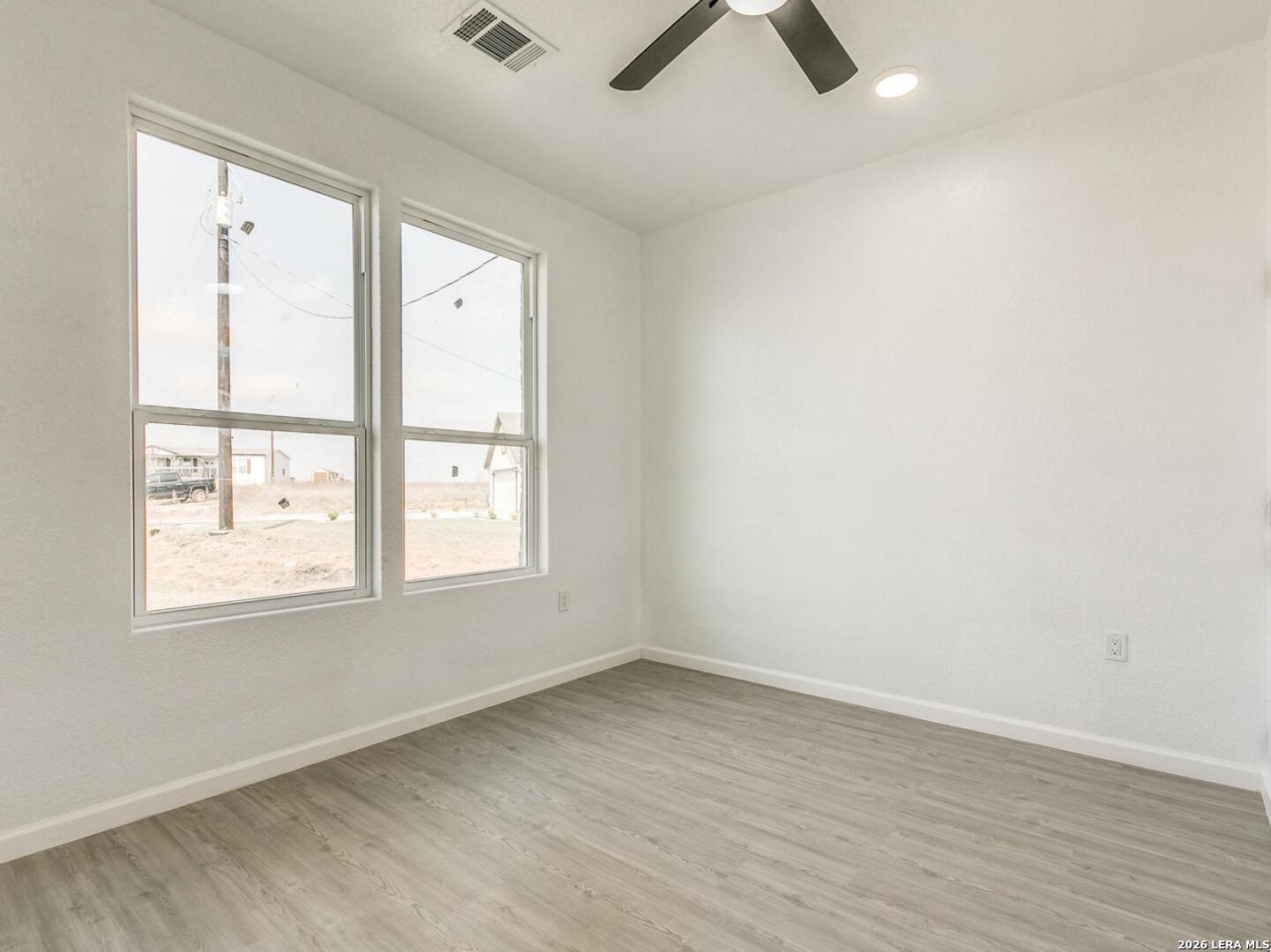 104 Flor Del Sol Road San Antonio, TX 78264 - Photo 6 of 20