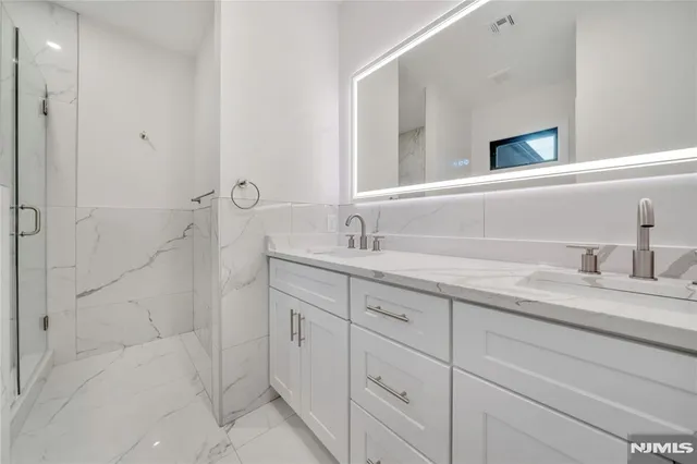 $1,488,000 | 412 Tappan Road, Northvale, NJ 07647