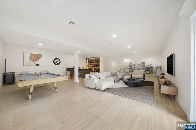 $1,488,000 | 412 Tappan Road, Northvale, NJ 07647