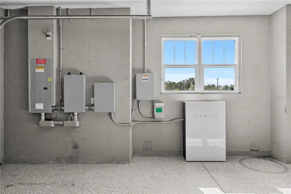 $1,200,000 | 14805 Highway 301, Parrish, FL 34219