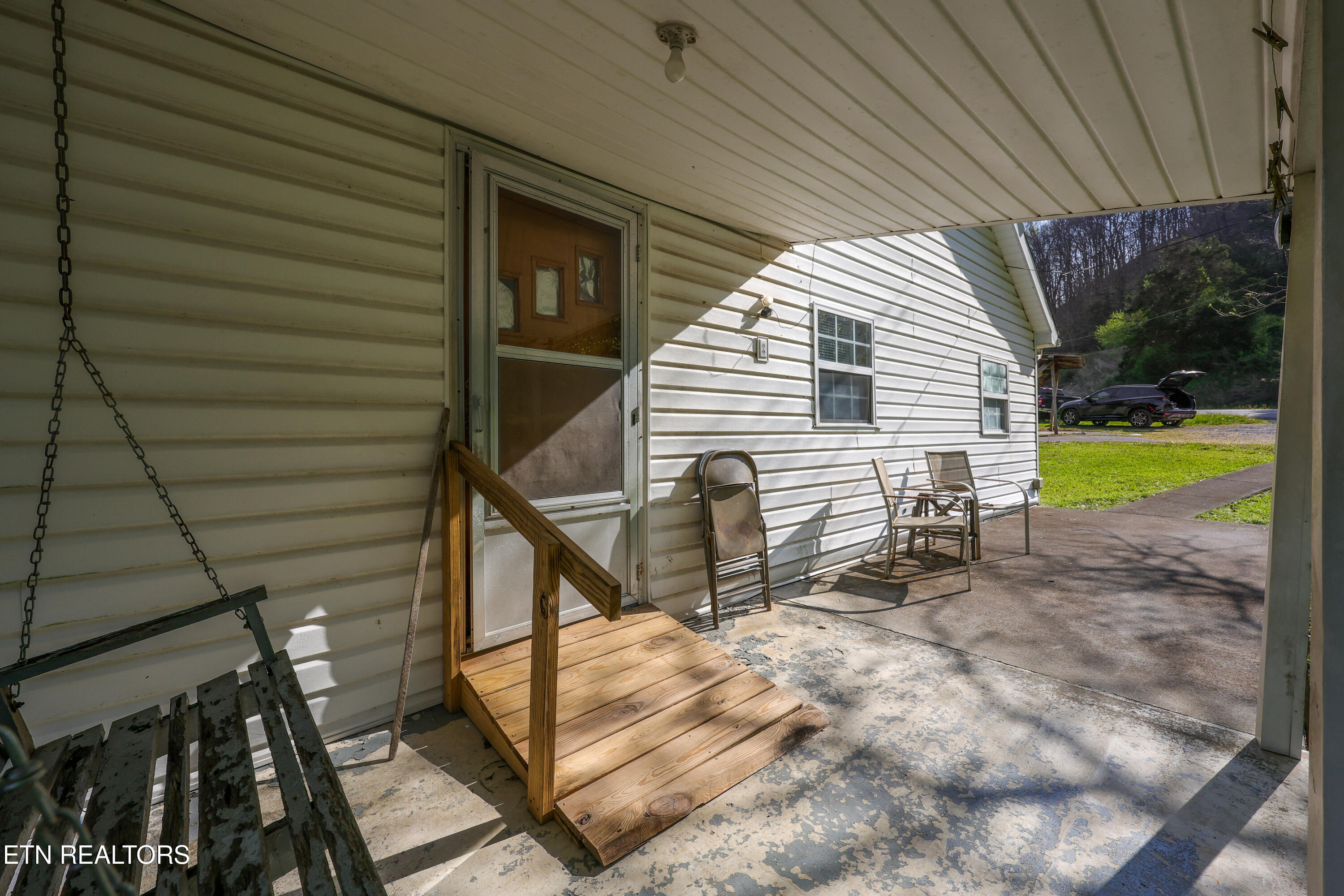 542 Back Valley Road Sneedville, TN 37869 - Photo 22 of 31 IMG_0187