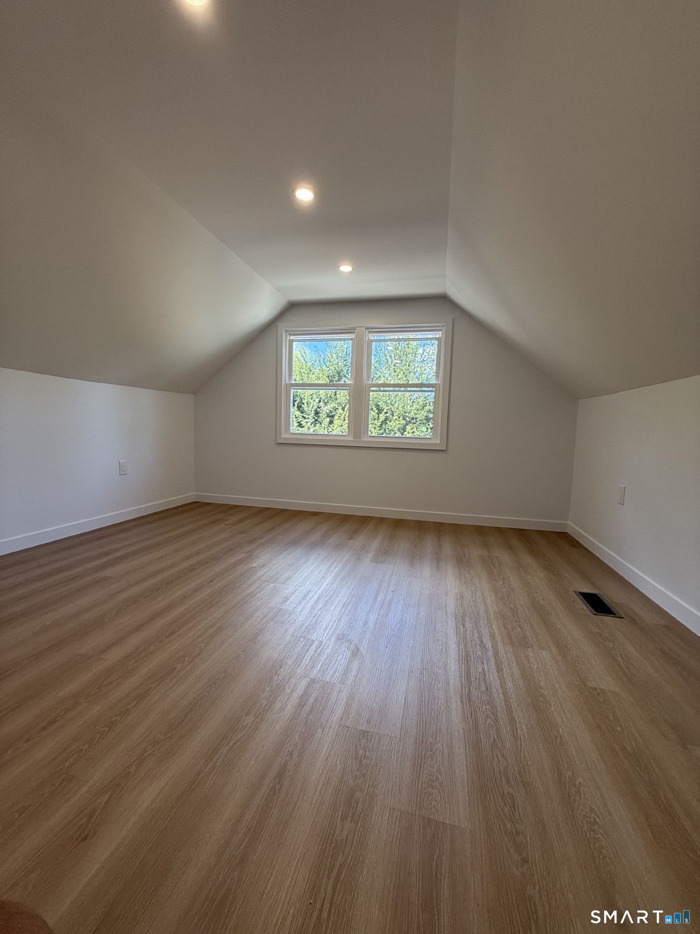 602 Fan Hill Road Monroe, CT 06468 - Photo 21 of 32