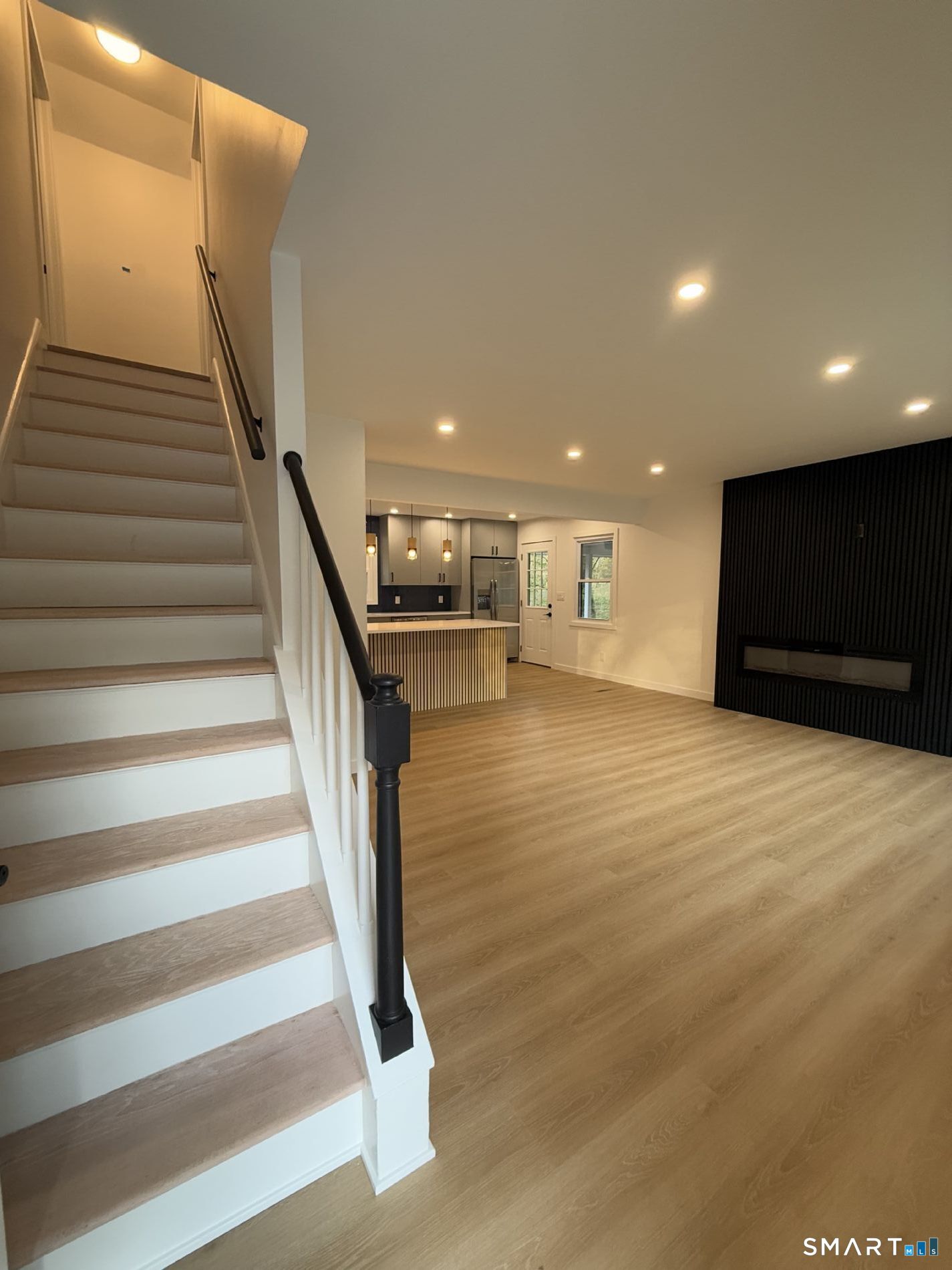 602 Fan Hill Road Monroe, CT 06468 - Photo 5 of 32
