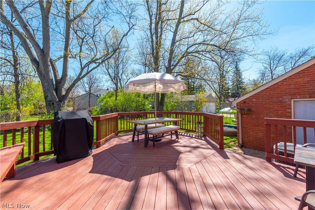 1403 Churchill Road Lyndhurst, OH 44124 - Photo 29 of 35