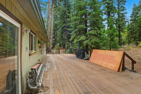 $800,000 | 7112 10th Avenue, Tahoma, CA 96142