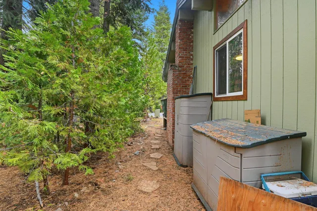 $800,000 | 7112 10th Avenue, Tahoma, CA 96142