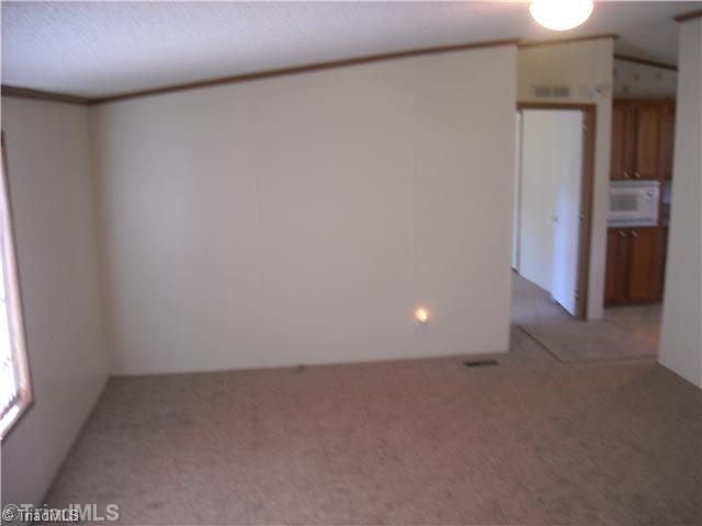 350 Bill Lohr Road Lexington, NC 27292 - Photo 5 of 11 Living Room.