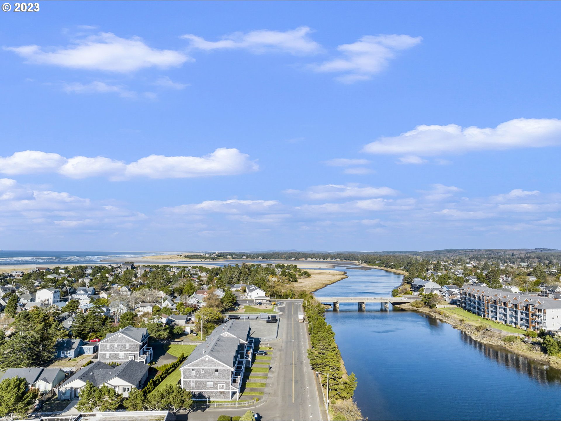 940 Necanicum Drive Seaside, OR 97138 - Photo 21 of 23 a view of a city