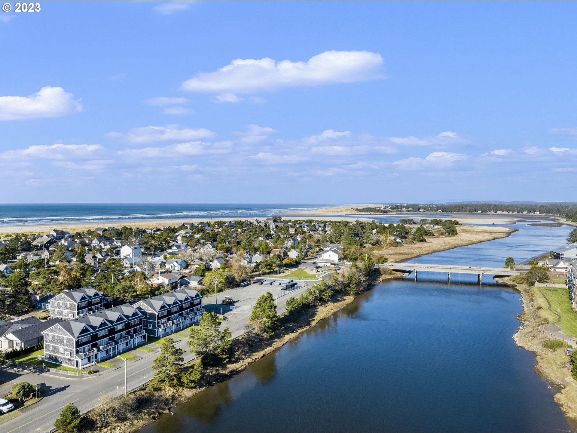 940 Necanicum Drive Seaside, OR 97138 - Photo 22 of 23 a view of a city