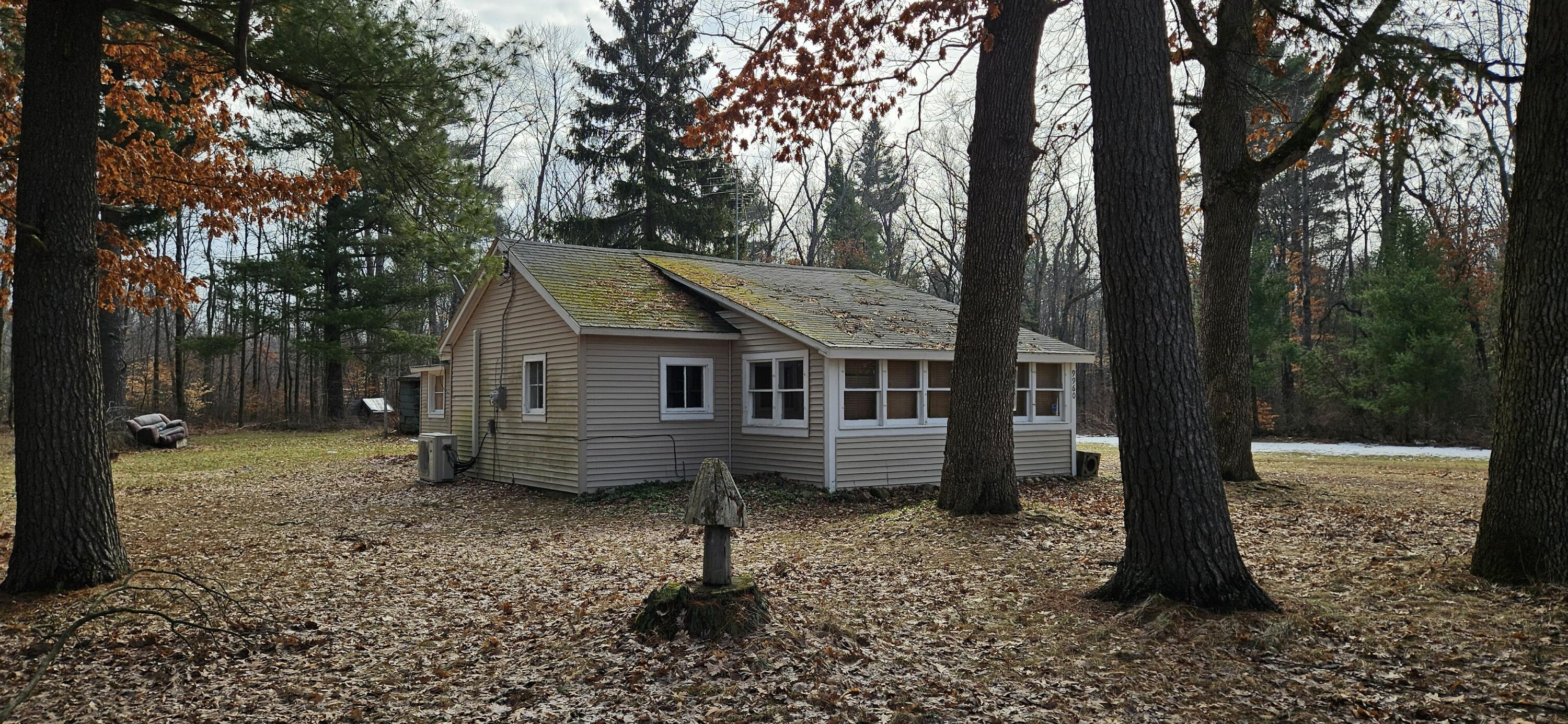 9960 Dagget Road Howard City, MI 49329 - Photo 2 of 14 20260320_112952