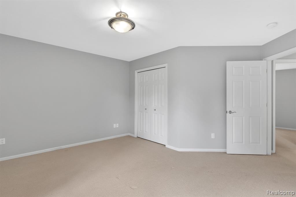 1691 Spring Creek Drive Rochester Hills, MI 48306 - Photo 40 of 78