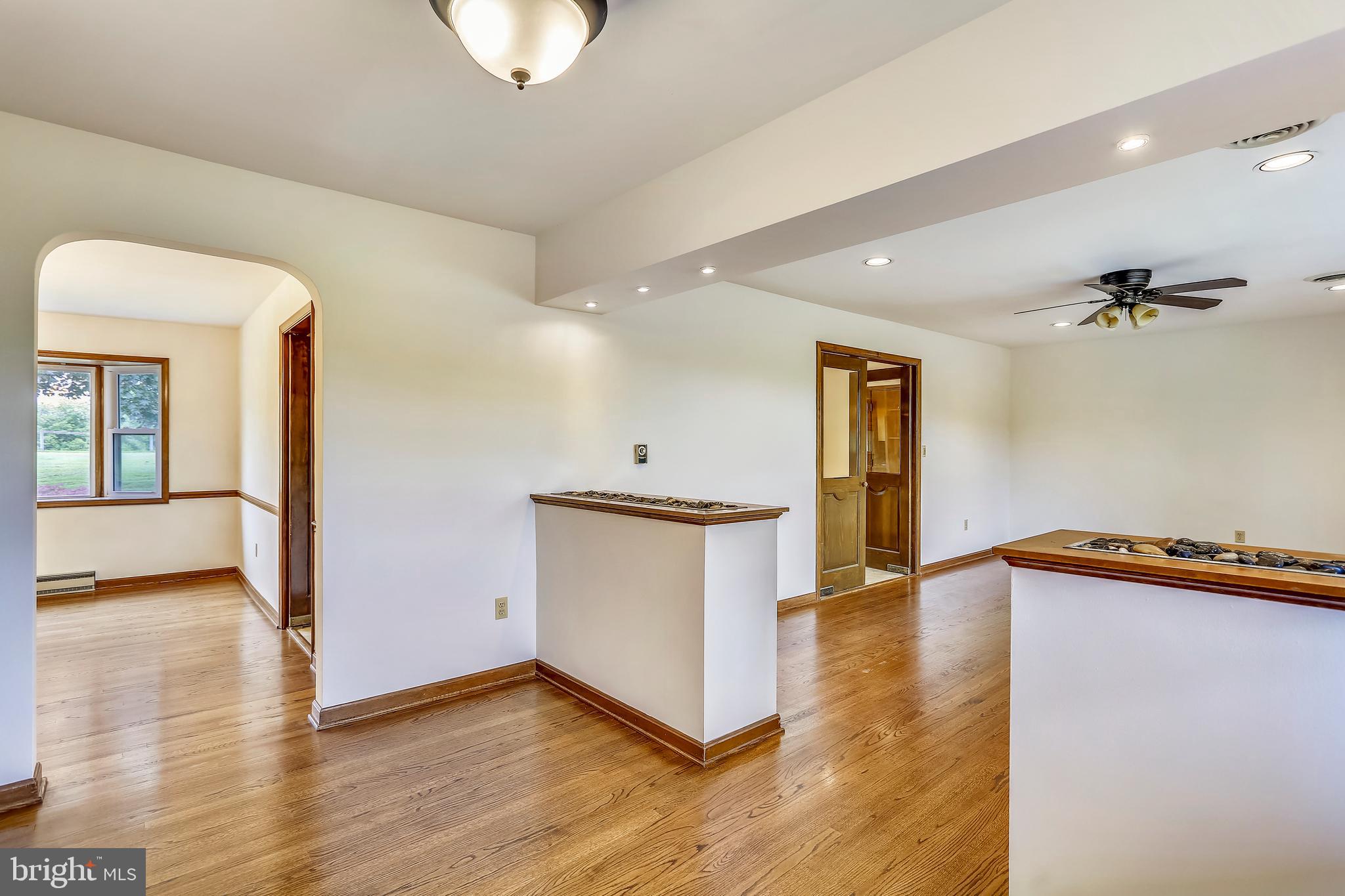 3531 Clarksburg Road Monrovia, MD 21770 - Photo 6 of 27 Living Room