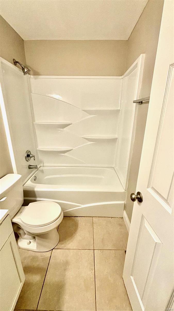 403 Bittersweet Drive O'Fallon, MO 63366 - Photo 14 of 19