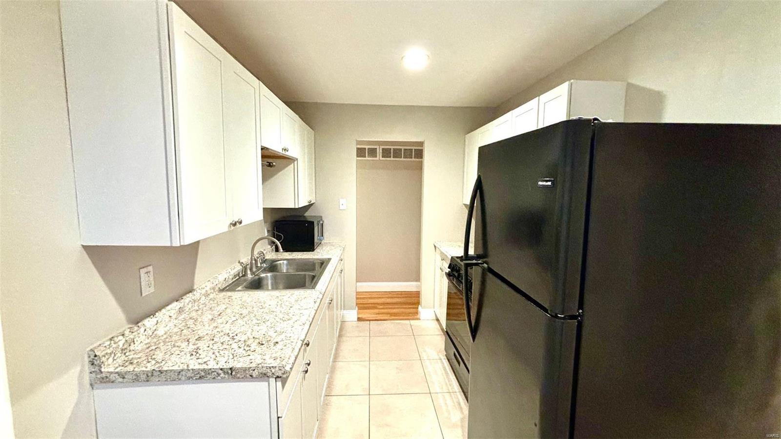 403 Bittersweet Drive O'Fallon, MO 63366 - Photo 3 of 19