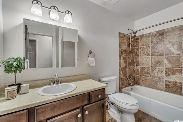 9816 Kramer Drive Sandy, UT 84092 - Photo 11 of 24