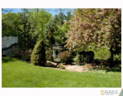 1 Ridge Lane Colonia, NJ 07067 - Photo 2 of 8