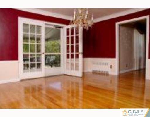 1 Ridge Lane Colonia, NJ 07067 - Photo 5 of 8