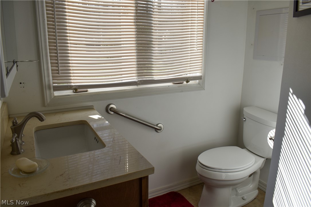 13281 Carter Road Painesville, OH 44077 - Photo 14 of 26 Gallery Image 14