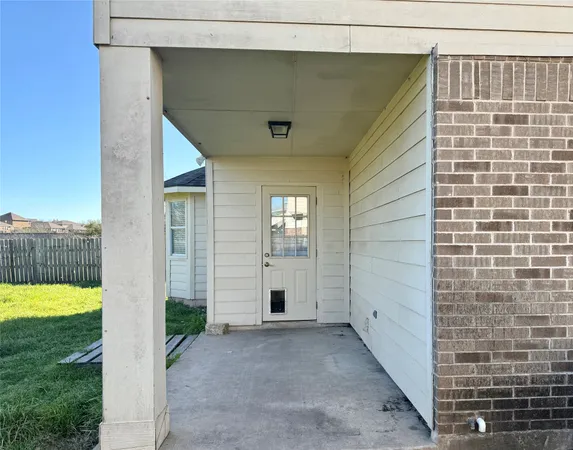 $2,095 | 710 Honeysuckle Drive, Leander, TX 78641