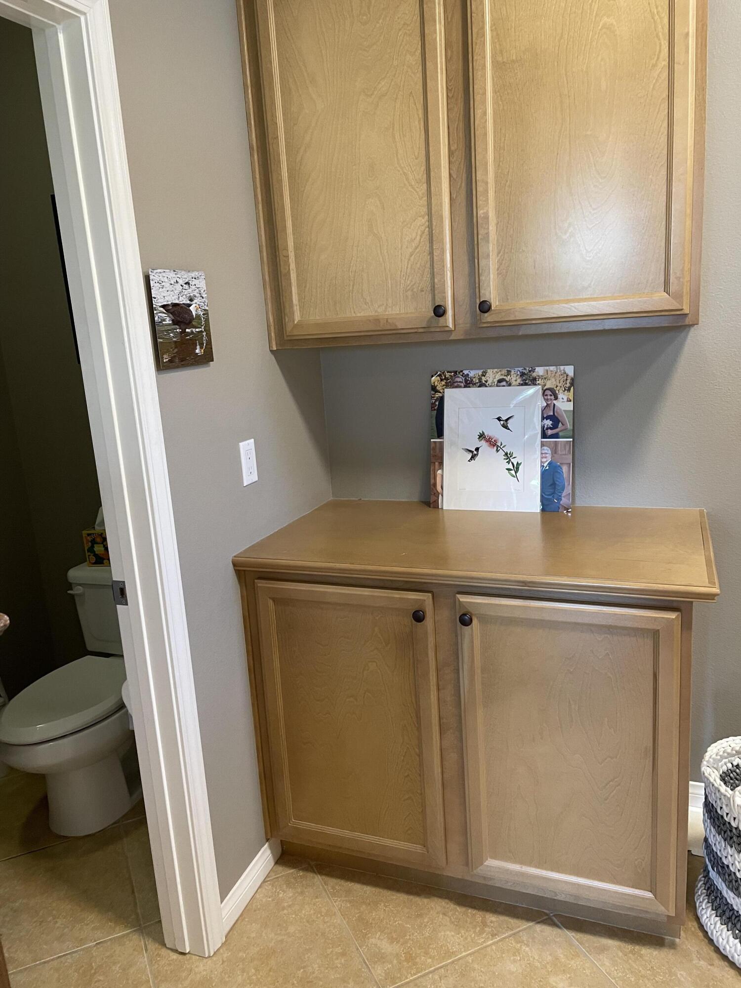 60880 Azul Court La Quinta, CA 92253 - Photo 19 of 33 a view of washer and dryer