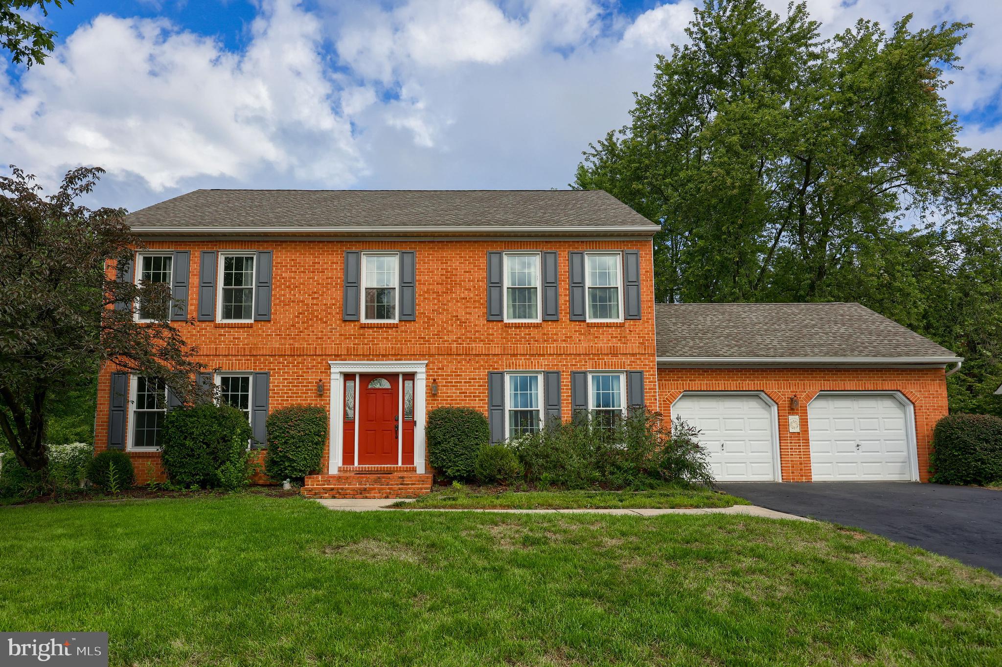 3645 Pleasant Valley Road York, PA 17406 - Photo 2 of 39 Gallery Image 2