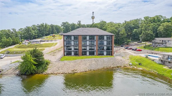 $575,000 | 4925 Robins Circle, Unit 3C, Osage Beach, MO 65065