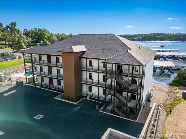 $575,000 | 4925 Robins Circle, Unit 3C, Osage Beach, MO 65065