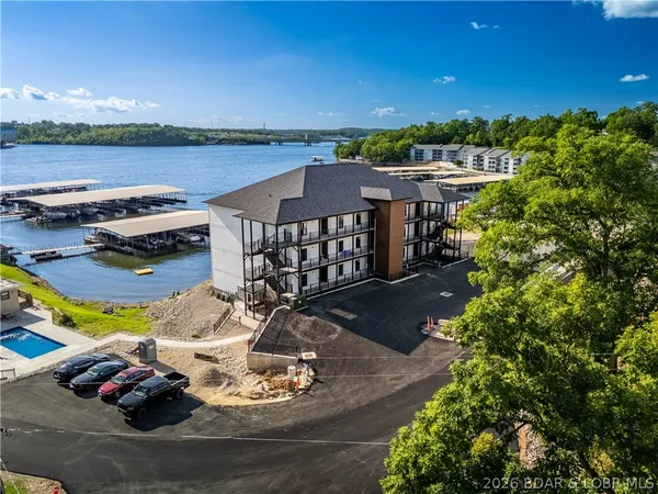 $575,000 | 4925 Robins Circle, Unit 3C, Osage Beach, MO 65065