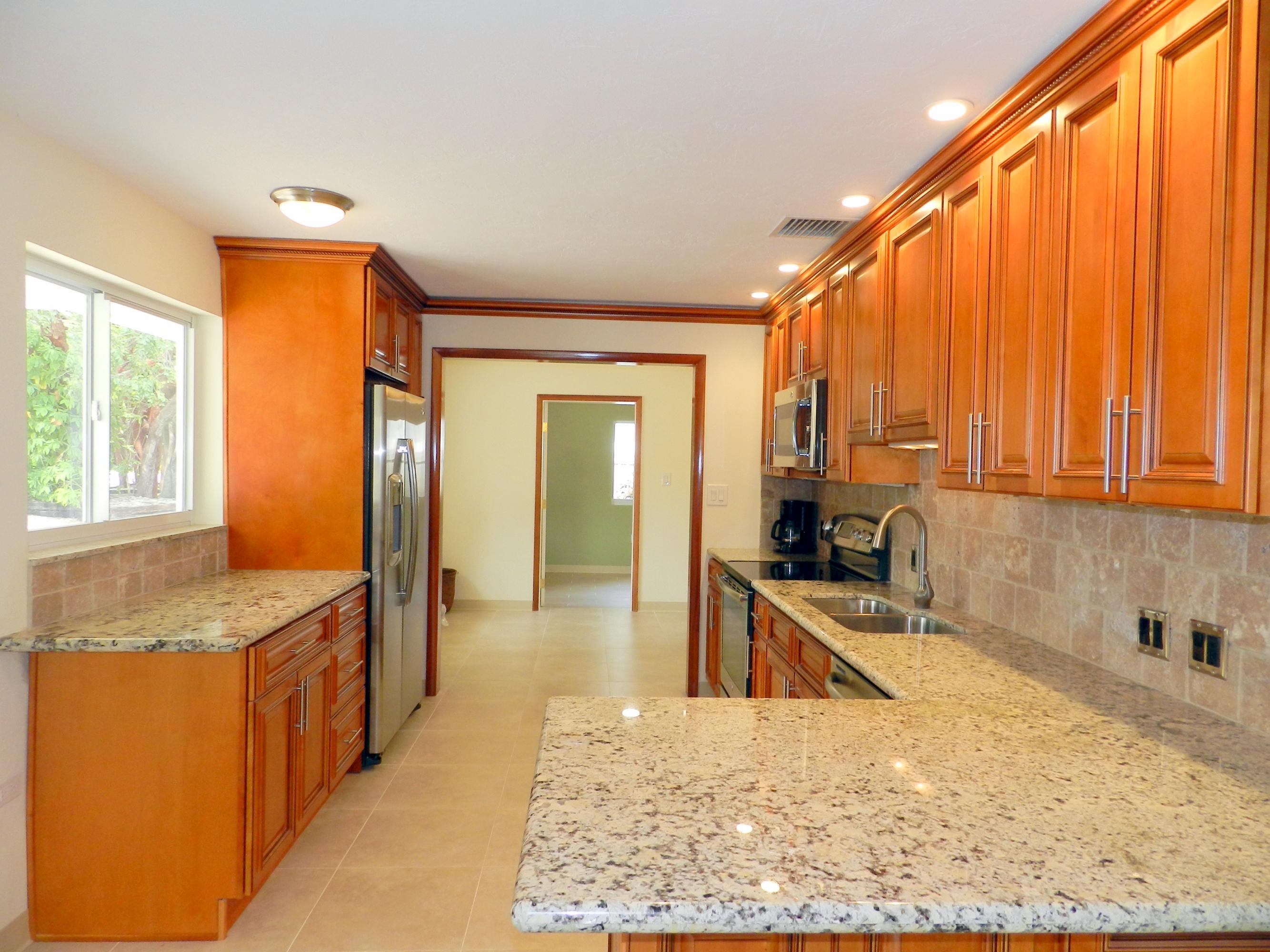 105 Gumbo Limbo Road Islamorada, FL 33036 - Photo 5 of 17 Kitchen