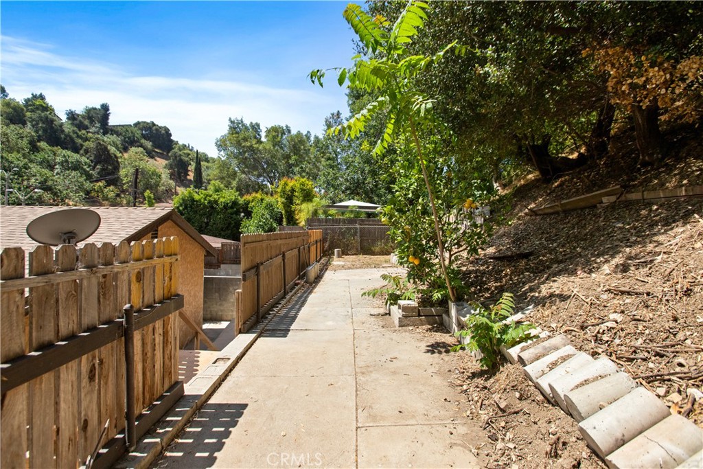 5335 Monterey Road Los Angeles, CA 90042 - Photo 28 of 33