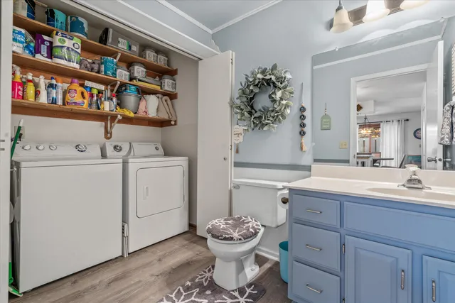 $399,900 | N34-w23844 Grace Avenue, Unit B, Pewaukee, WI 53072