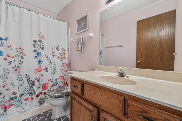 $399,900 | N34-w23844 Grace Avenue, Unit B, Pewaukee, WI 53072